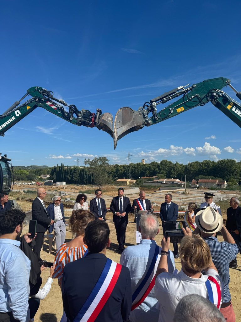 WhatsApp-Image-2026-08-25-at-17.46.37-768x1024-1 Pertuis : le ministre Vincent Jeanbrun lance le chantier du Jas de Beaumont